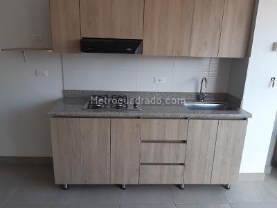 Apartamento de 1 alcoba en arriendo en El Nogal Los Almendros, Medellín, 55 m² · foto 6 de 7