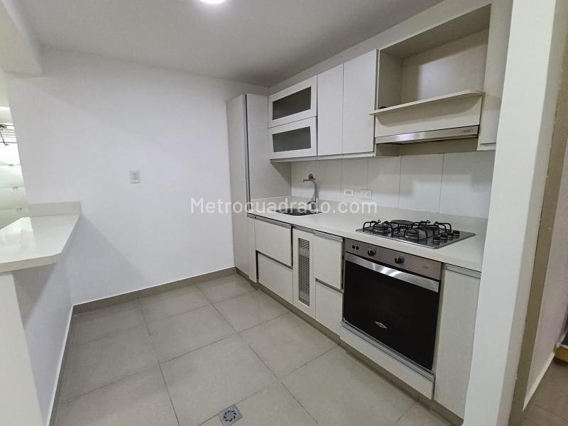 Casa en El Estadio, Tranquila y Cerca del Metro - 5