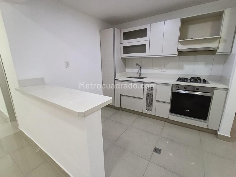 Casa en El Estadio, Tranquila y Cerca del Metro - 7