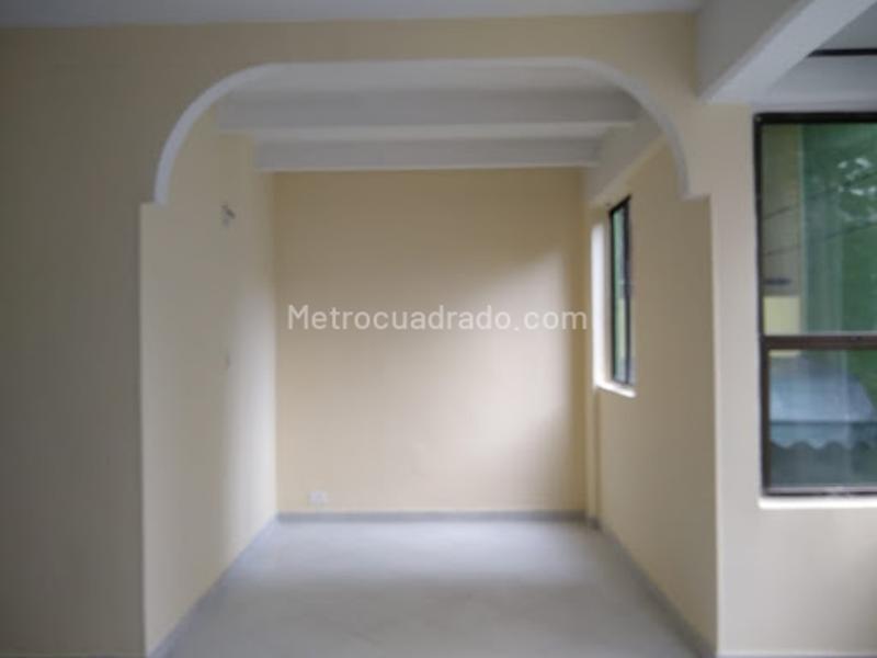 Apartamento de 3 Alcobas en La Mota Cerca de Parques y Servicios - 2