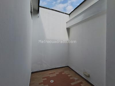 Apartamento de 2 alcobas en arriendo en El Velodromo, Medellín, 90 m² · foto 15 de 17