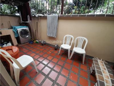Casa de 5 alcobas en venta en Villa Hermosa, Medellín, 216 m² · foto 16 de 19