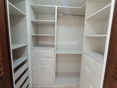 Apartamento de 3 alcobas en arriendo en Astorga, Medellín, 245 m² · foto 14 de 20