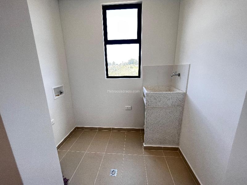 Apartamento moderno de 3 habitaciones en arriendo en Rionegro - 8