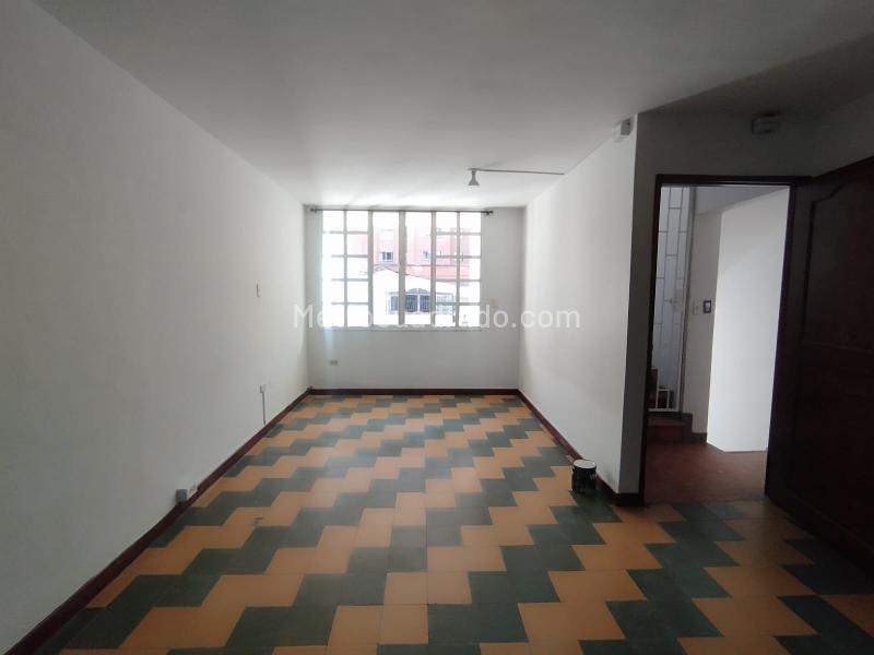 Casa Comercial de 3 Alcobas en Conquistadores