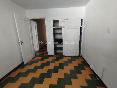 Apartamento de 3 alcobas en arriendo en Conquistadores, Medellín, 130 m² · foto 2 de 14