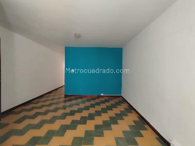Apartamento de 3 alcobas en arriendo en Conquistadores, Medellín, 130 m² · foto 9 de 14