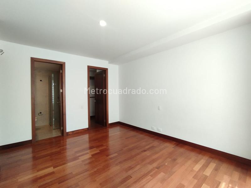 Apartamento de 3 Alcobas cerca al Mall en La Calera - 3