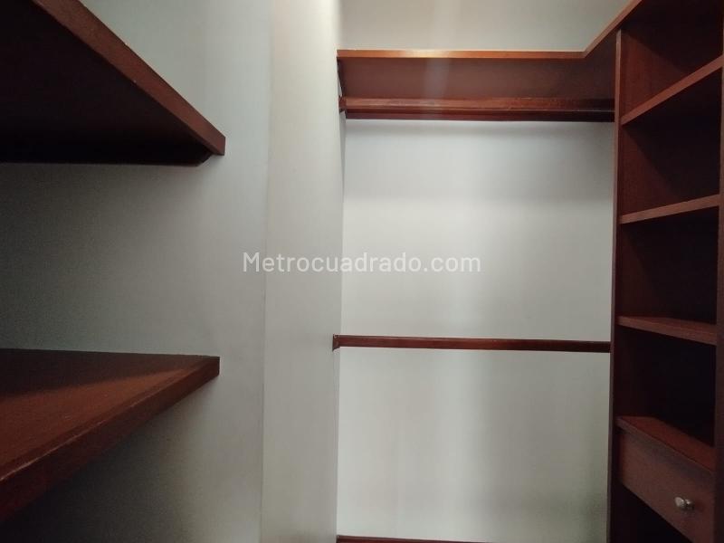 Apartamento de 3 Alcobas cerca al Mall en La Calera - 4