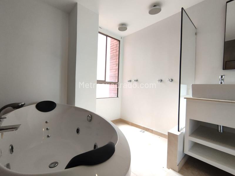 Apartamento de 3 Alcobas cerca al Mall en La Calera - 9