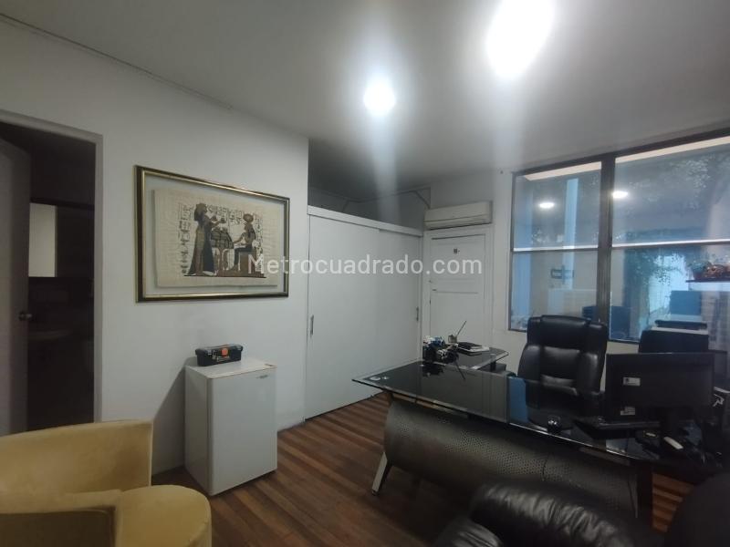 Casa Comercial de 5 Alcobas en La Candelaria - 5