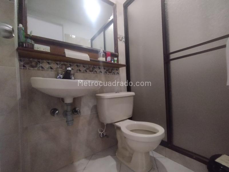 Casa Comercial de 5 Alcobas en La Candelaria - 6