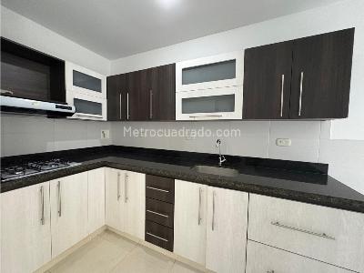 Apartamento en venta en Rodeo Alto, Medellín · foto 3 de 15