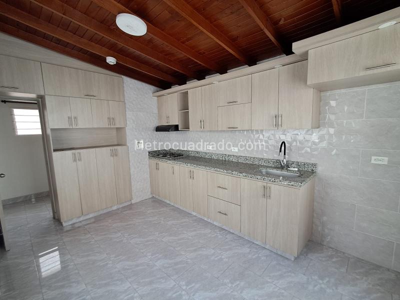 3BR Apartment in Calasanz (160 m²)
