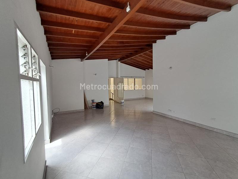 3BR Apartment in Calasanz (160 m²) - 2