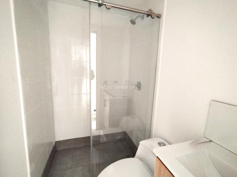 Apartamento Moderno de 2 Alcobas cerca a Vías Principales en Laureles - 6