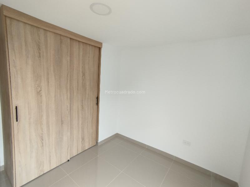 Apartamento Moderno de 2 Alcobas cerca a Vías Principales en Laureles - 9