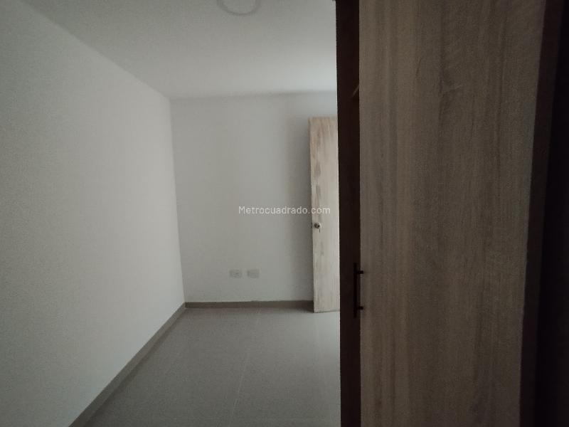 Apartamento de Diseño Moderno de 2 Alcobas en Laureles, Medellín - 5