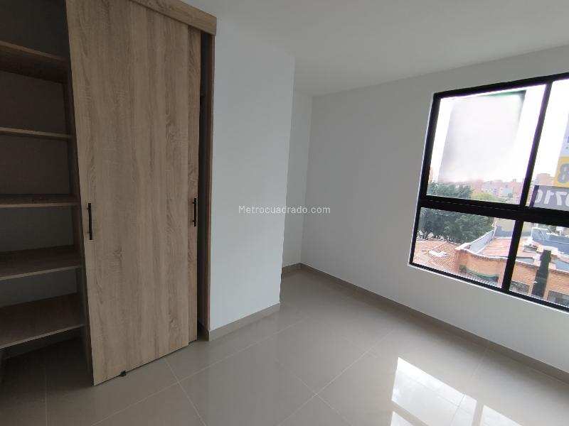 Apartamento de Diseño Moderno de 2 Alcobas en Laureles, Medellín - 8