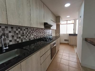 Apartamento de 2 alcobas en arriendo en Las Lomas, Medellín, 70 m² · foto 3 de 20