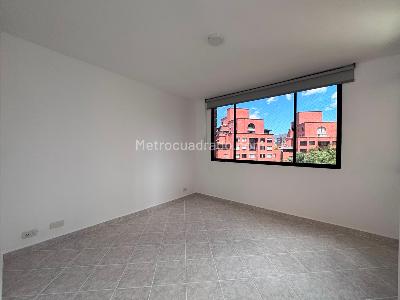 Apartamento de 3 alcobas en arriendo en El Portal, Envigado, 157 m² · foto 8 de 20