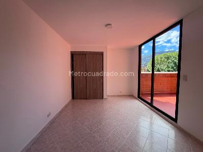 Apartamento de 3 alcobas en arriendo en El Portal, Envigado, 157 m² · foto 9 de 20