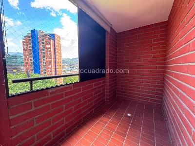 Apartamento de 3 alcobas en arriendo en El Portal, Envigado, 157 m² · foto 13 de 20