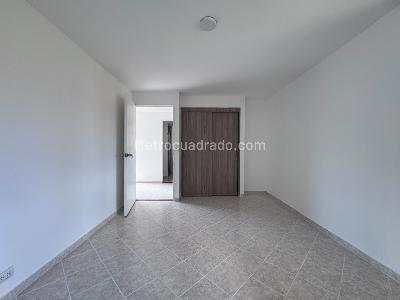 Apartamento de 3 alcobas en arriendo en El Portal, Envigado, 157 m² · foto 16 de 20