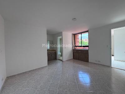 Apartamento de 3 alcobas en arriendo en El Portal, Envigado, 157 m² · foto 18 de 20