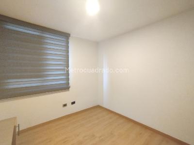 Apartamento de 3 alcobas en arriendo en Loma Del Indio, Medellín, 72 m² · foto 12 de 20