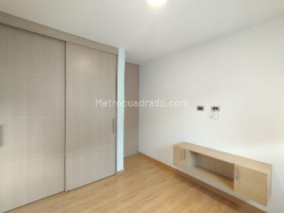 Apartamento de 3 alcobas en arriendo en Loma Del Indio, Medellín, 72 m² · foto 13 de 20