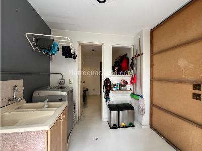 Apartamento en venta en Patio Bonito, Medellín · foto 16 de 19