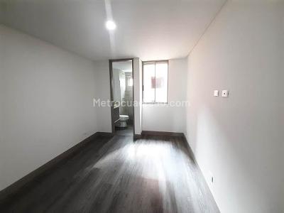 Apartamento de 3 alcobas en arriendo en Laureles Medellin, Medellín, 128 m² · foto 9 de 20