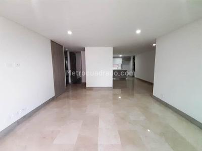 Apartamento de 3 alcobas en arriendo en Laureles Medellin, Medellín, 128 m² · foto 11 de 20