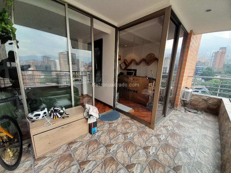 Spectacular 3BR Apartment in Poblado - 9