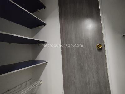 Apartamento de 3 alcobas en arriendo en Loma De San Julian, Medellín, 62 m² · foto 3 de 20