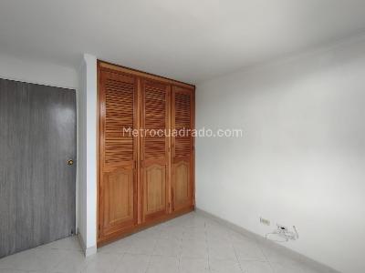 Apartamento de 3 alcobas en arriendo en Loma De San Julian, Medellín, 62 m² · foto 8 de 20