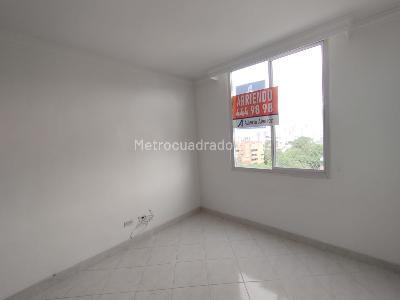 Apartamento de 3 alcobas en arriendo en Loma De San Julian, Medellín, 62 m² · foto 9 de 20