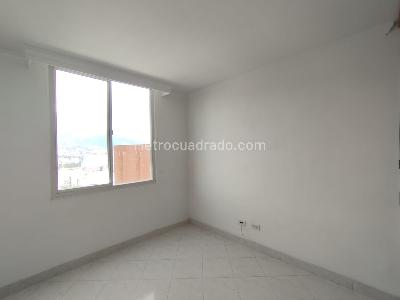 Apartamento de 3 alcobas en arriendo en Loma De San Julian, Medellín, 62 m² · foto 11 de 20