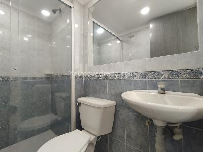 Apartamento de 3 alcobas en arriendo en Loma De San Julian, Medellín, 62 m² · foto 12 de 20
