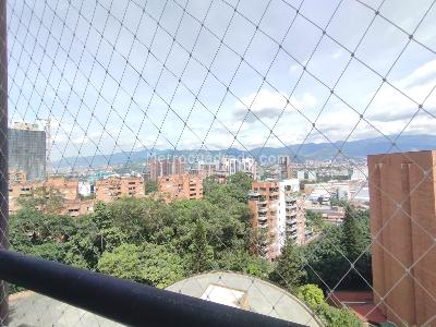 Apartamento de 3 alcobas en arriendo en Loma De San Julian, Medellín, 62 m² · foto 13 de 20