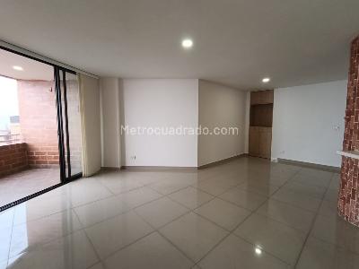 Apartamento de 2 alcobas en arriendo en El Tesoro, Medellín, 73 m² · foto 3 de 19