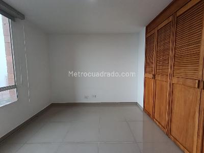 Apartamento de 2 alcobas en arriendo en El Tesoro, Medellín, 73 m² · foto 15 de 19