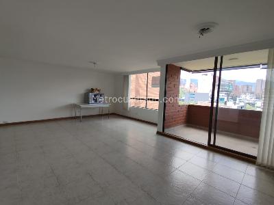 Apartamento de 4 alcobas en arriendo en Lalinde, Medellín, 191 m² · foto 3 de 20