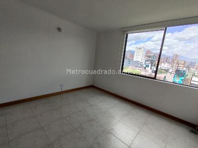 Apartamento de 4 alcobas en arriendo en Lalinde, Medellín, 191 m² · foto 6 de 20