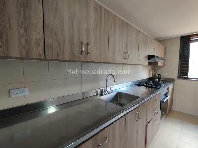 Apartamento de 4 alcobas en arriendo en Lalinde, Medellín, 191 m² · foto 18 de 20
