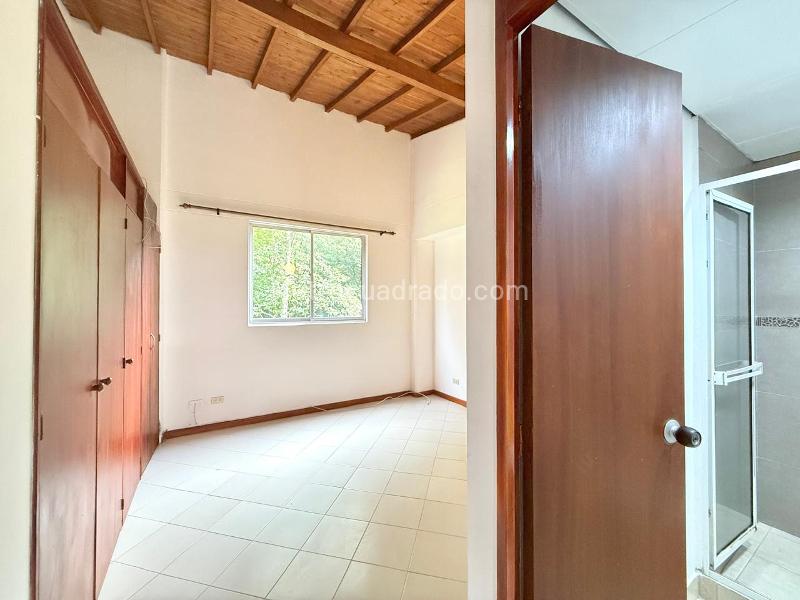3BR Apartment in El Trianon (65 m²) - 2