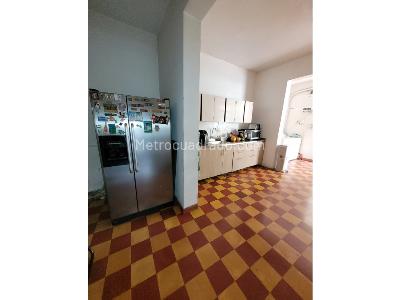 Casa de 5 alcobas en venta en Los Angeles, Medellín, 358 m² · foto 6 de 20