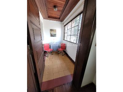Casa de 5 alcobas en venta en Los Angeles, Medellín, 358 m² · foto 15 de 20