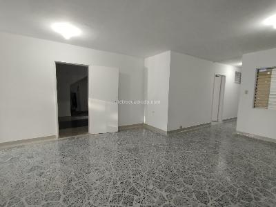 Casa de 4 alcobas en arriendo en Lorena, Medellín, 240 m² · foto 4 de 20